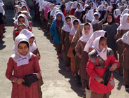 جلسه با معلمین ، کارکنان و دانش آموزان دبستان نمکی دختران