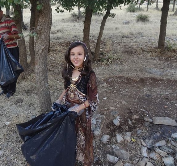 پاکسازی کوهستان و دشت ساوان از زباله های مردم